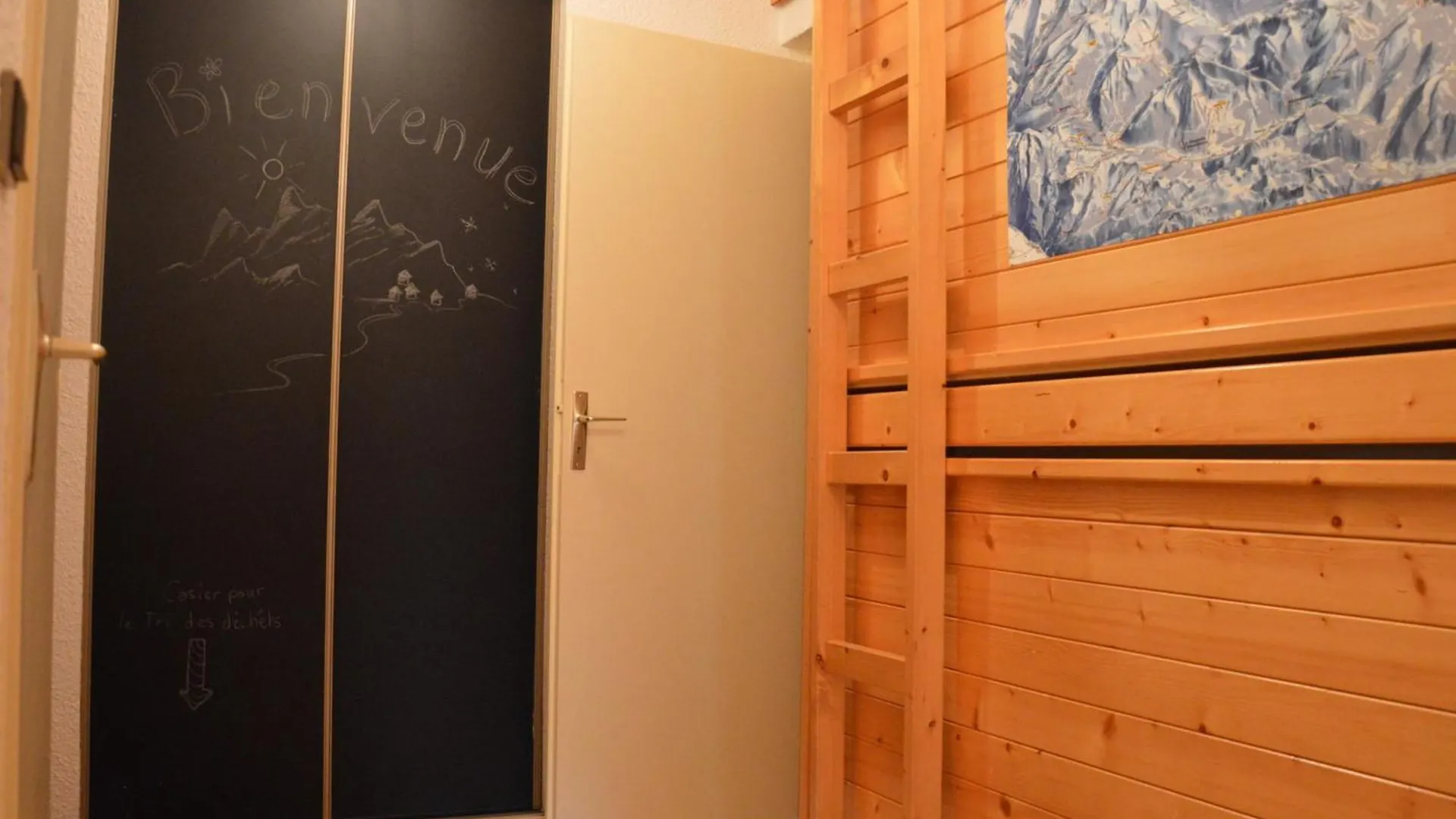 Appartement Lumineux, 6 Personnes Avec Balcon, Parking, Wifi A 900M Du Centre De Chatel - Fr-1-198-233 0*,